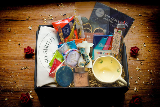 Book Box | Self-care Gift Box | Treat Yourself Like Royalty – Vanilla Caramel | Miss Moss Agate Crystal Venus Candle